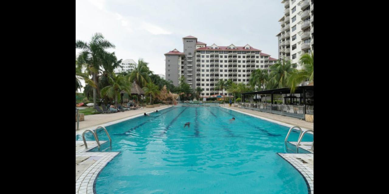 Glory Beach Resort Private Apartment Port Dickson Exterior foto